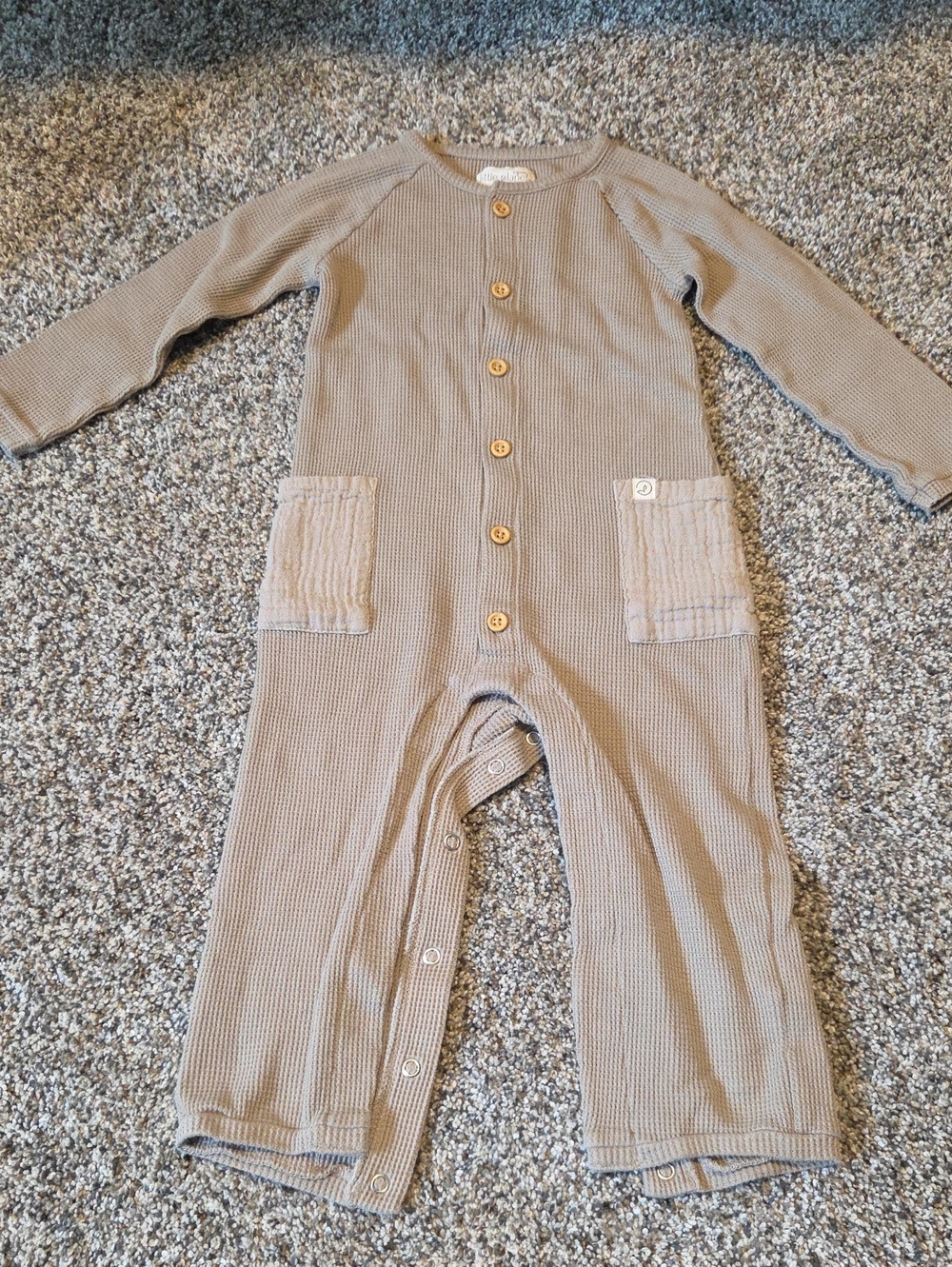 Little Planet Kids Long-Sleeve Waffle One-Piece Romper in Taupe
